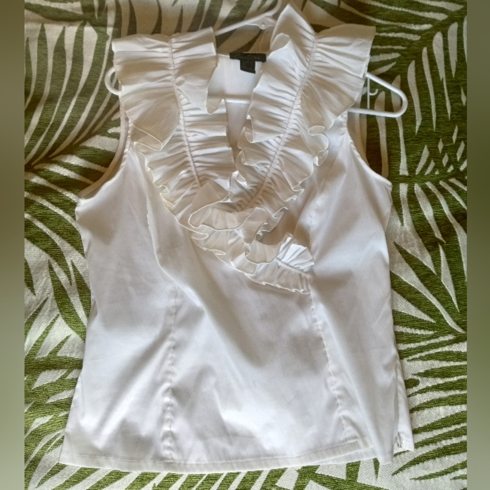 Beautiful white ruffled top